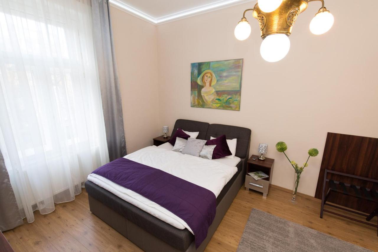 Elegant Apartment With Buda Castle View Будапеща Екстериор снимка