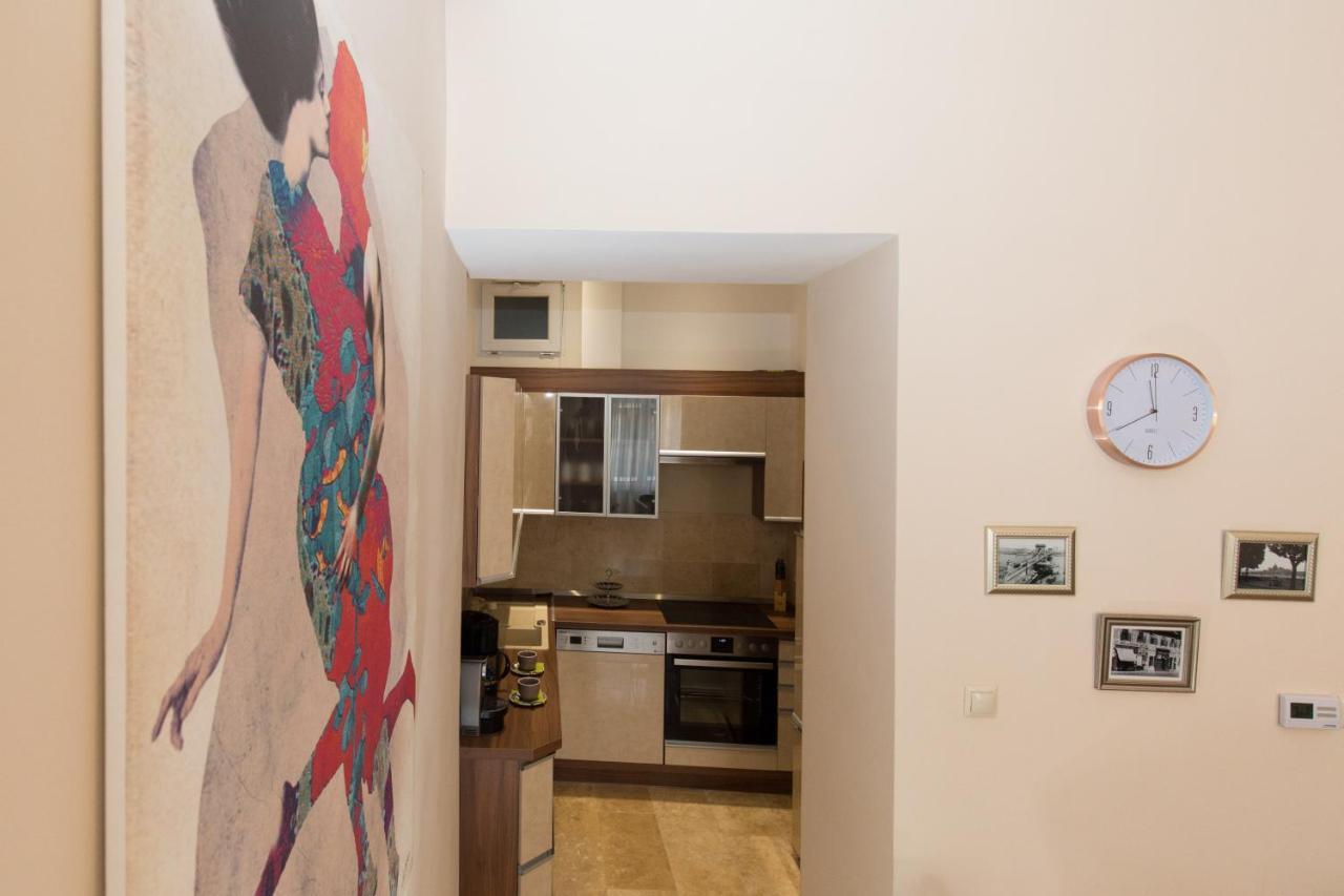 Elegant Apartment With Buda Castle View Будапеща Екстериор снимка